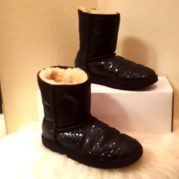 Ugg Classic Short Sequined Sparkly Boots - Picture 9 of 16